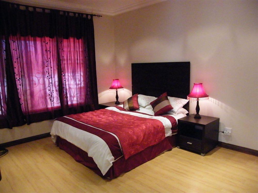 Littlefield Luxury Suite Johannesburg Bagian luar foto